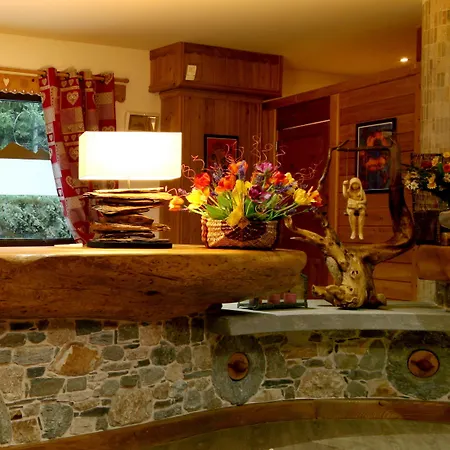 Boton D'or & Wellness A 라튈르