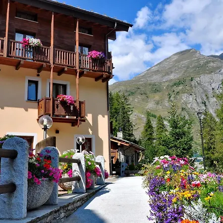 Boton D'or & Wellness A Otel La Thuile