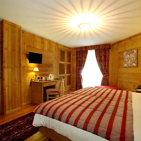 Boton D'or & Wellness A Otel 3*
