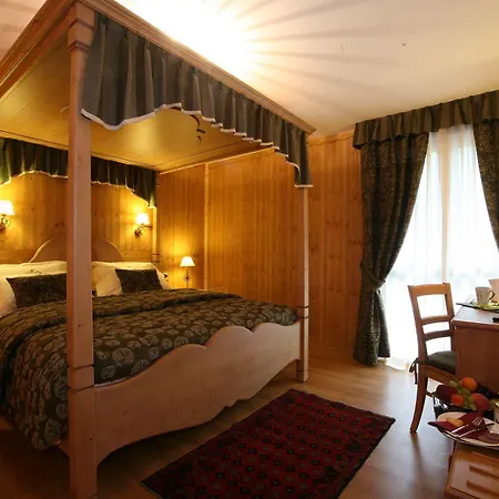 Boton D'or & Wellness A Otel 3*